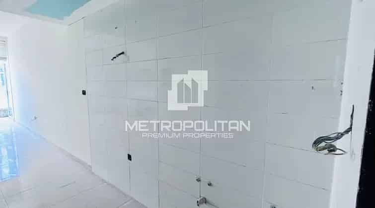 Buy 1 Bedroom Apartment in Jumeirah Lake Towers with Modern Finishes