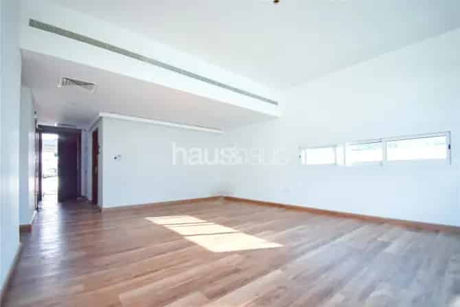 3 Bed Townhouse For Sale in Arabella 2