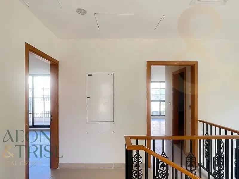Stand Alone Villa 4 BR Landscaped Garden