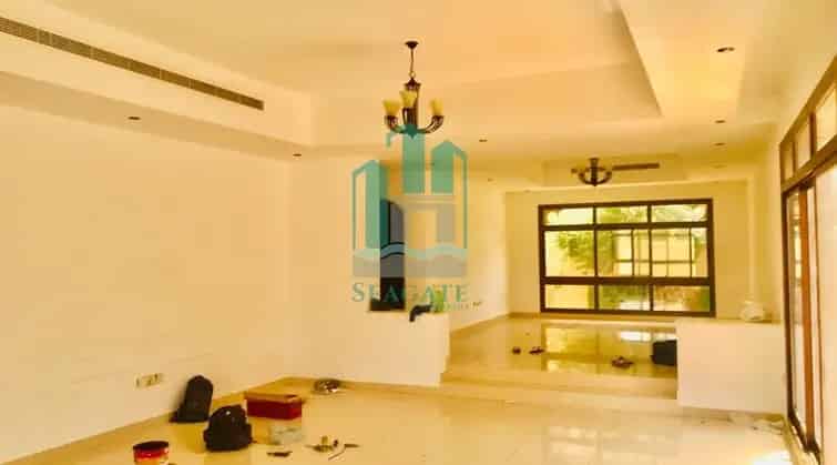Rent 4 Bedroom Villa with Pool in Prime Jumeirah 3, Dubai