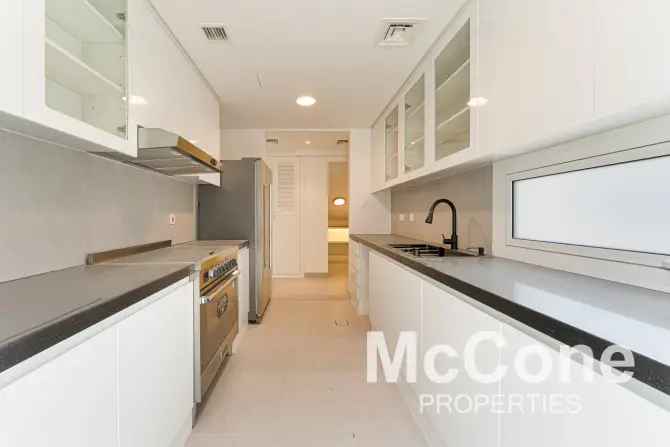 3 Bed Townhouse To Rent in Arabella 1