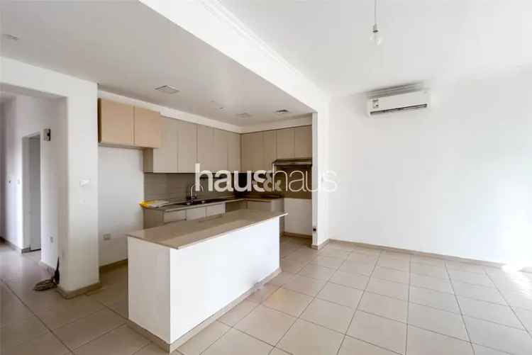 4 Bedroom Villa To Rent