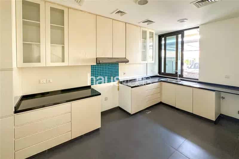 3 Bedroom Villa To Rent