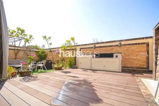3 Bed Villa To Rent in Mira 1