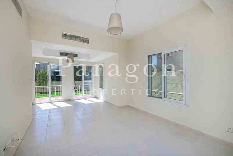 End Unit Vacant Soon Enquire Now
