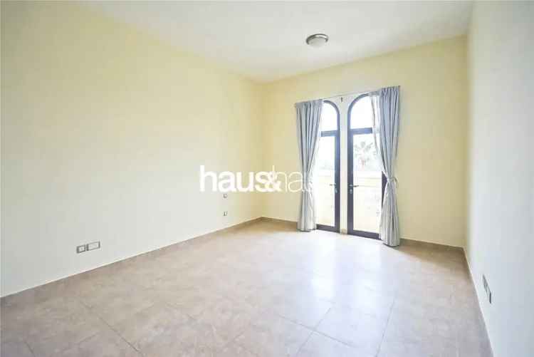 4 Bedroom Townhouse To Rent