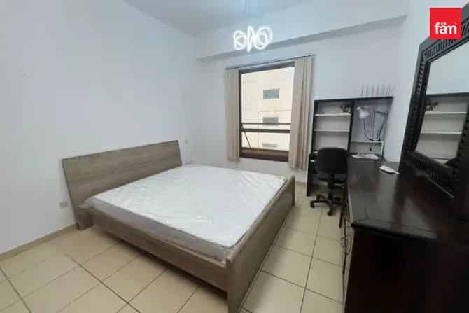 2 Bed Apartment To Rent in Shams 4