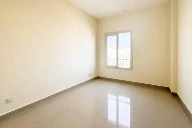 3 Bed Townhouse To Rent in Springs 15