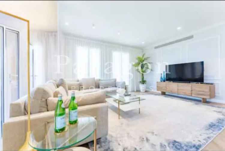 Buy Luxurious Furnished Townhouse with Sea View in Jumeirah