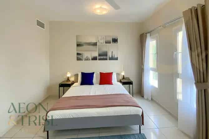 2 Bed Villa For Sale in Springs 1