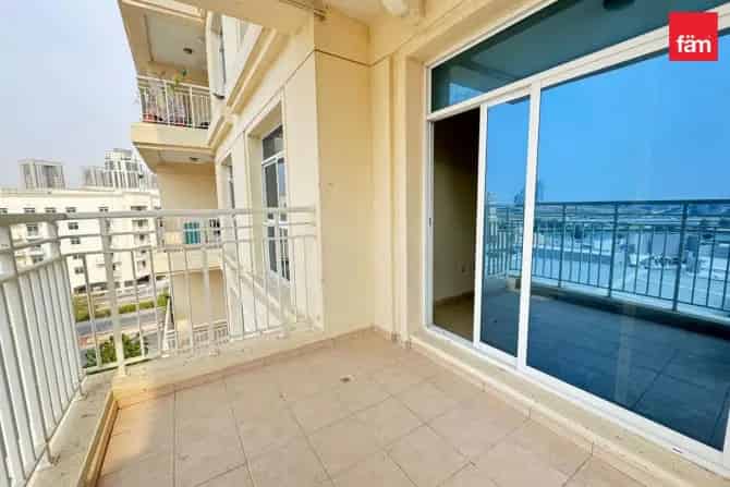 1 Bed Apartment For Sale in Mazaya 9
