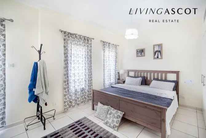 2 Bed Villa For Sale in Springs 8