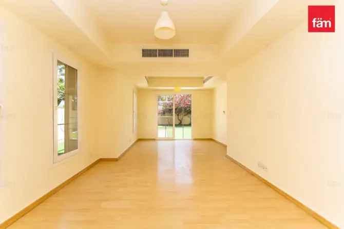 3 Bed Villa To Rent in Springs 6
