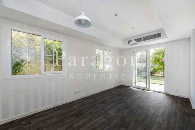 2 Bed Villa To Rent in Springs 5