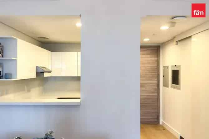 1 Bed Apartment For Sale in Sol Bay Tower