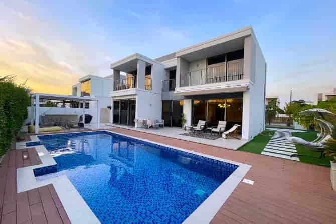 5 Bed Villa To Rent in Sidra 3