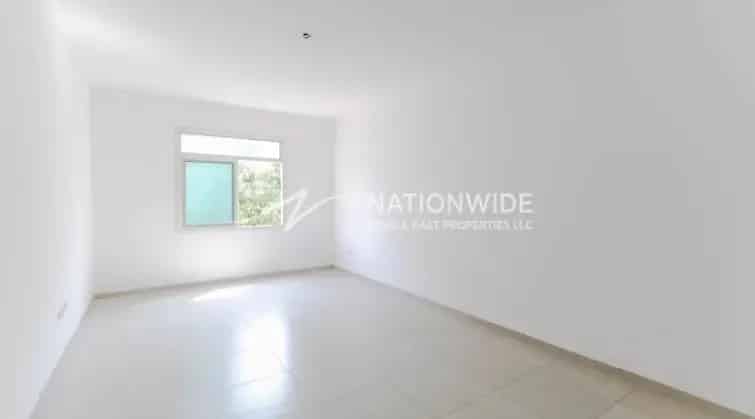 Rent 2 Bedroom Apartment in Al Ghadeer Abu Dhabi with Community Amenities