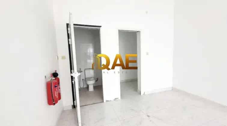 235 Sq.Ft. Shop  for Rent in Al Karamah, Dubai