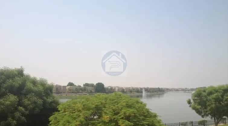 For Sale 6 Bedroom Villa in Emirates Hills Dubai with Lake View