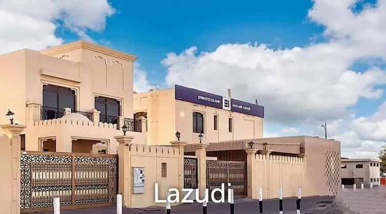 Villa for Rent in Jumeirah 3 Dubai with 4 Bedrooms and Garden