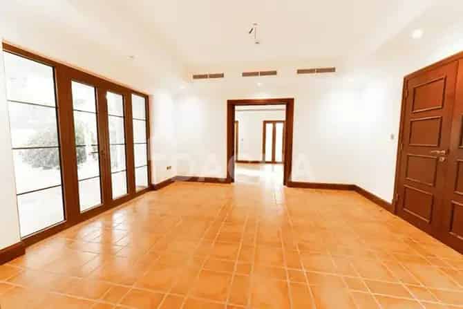 5 Bed Villa For Sale in Lime Tree Valley