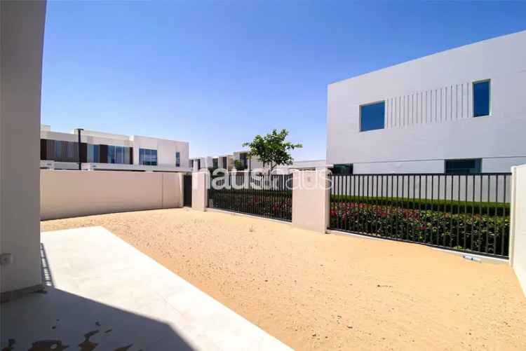 4 Bedroom Villa To Rent