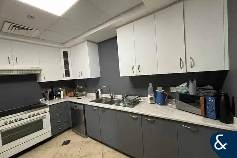2 Bedroom Apartment for Rent in Foxhill 8, Foxhill, Motor City.