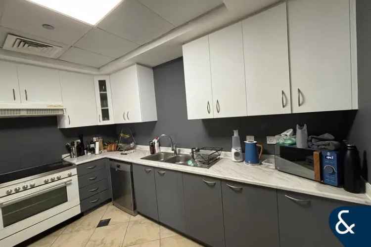 2 Bedroom Apartment for Rent in Foxhill 8, Foxhill, Motor City.