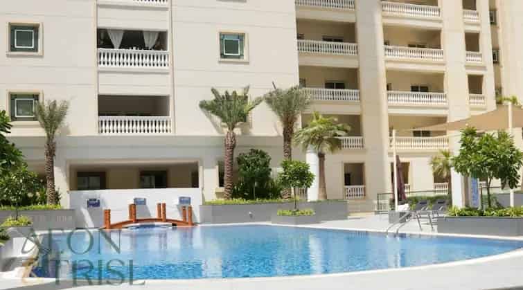 Rent 1 Bedroom Apartment in Jumeirah Village Circle with Amenities