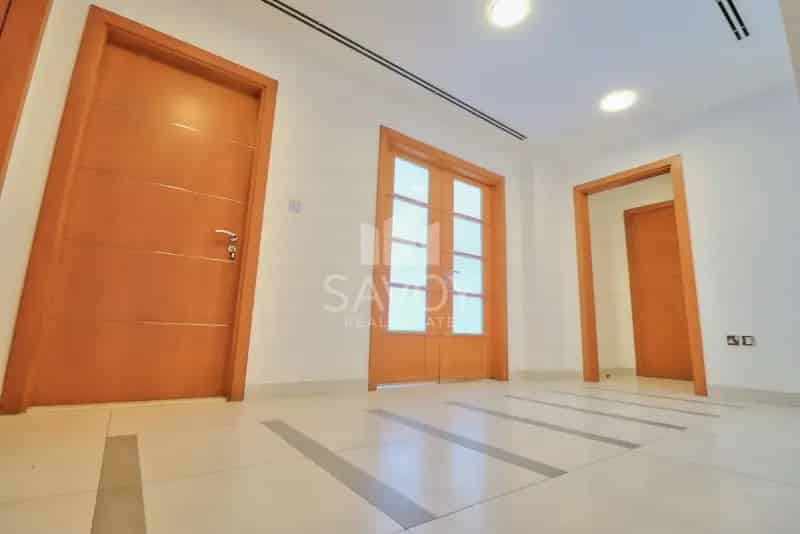 4 Bedroom 3200 Sq.Ft. Apartment for Rent in Khalidiyah Street, Al Khalidiyah, Abu Dhabi