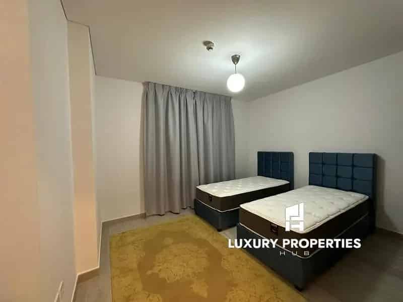 Corner Unit Furnished Vacant
