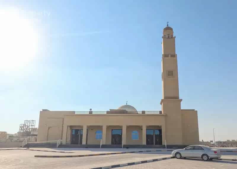 For sale, built-up land in Al-Sajaa