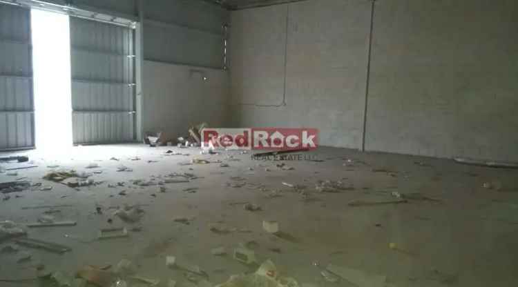 Warehouse for Sale in Al Quoz Industrial Area Dubai with Prime Features