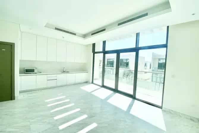 4 Bed Villa To Rent in District One