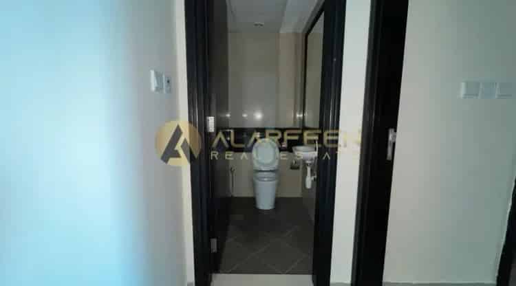 1 Bedroom Apartment for Rent in Jumeirah Lake Towers with Amazing Amenities