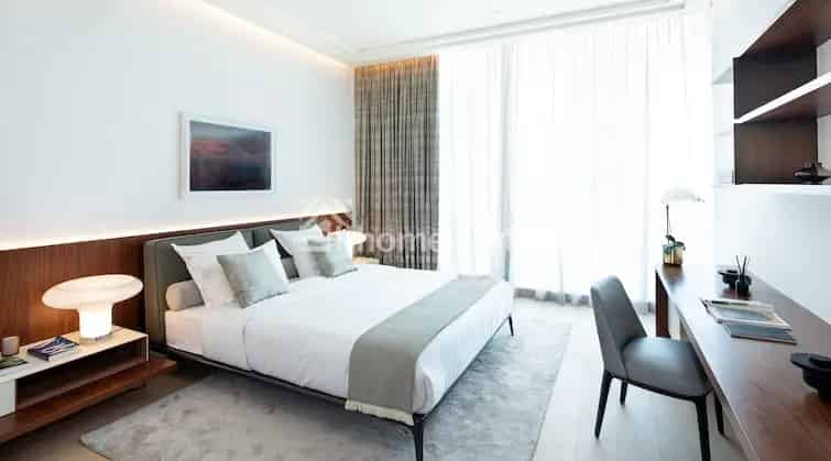 Buy Penthouse in Business Bay Dubai with Luxurious Features