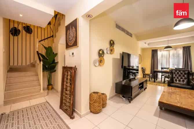 3 Bed Villa To Rent in Springs 8