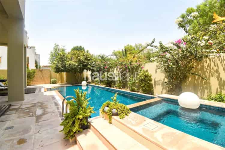5 Bedroom Villa For Sale