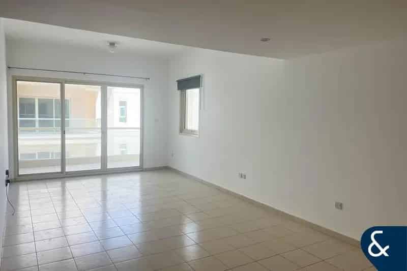 2 Bedroom Apartment for Rent in Al Dhafra, Greens.