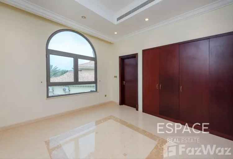 For Sale 6 Bedroom Villa in Signature Villas Dubai with Beach Access