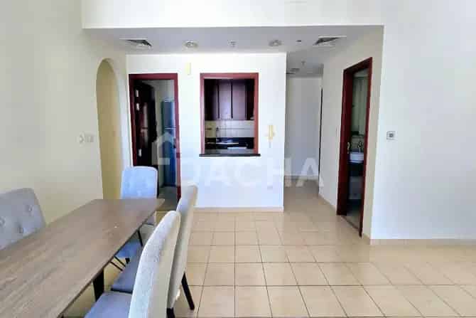 2 Bed Apartment To Rent in Shams 2