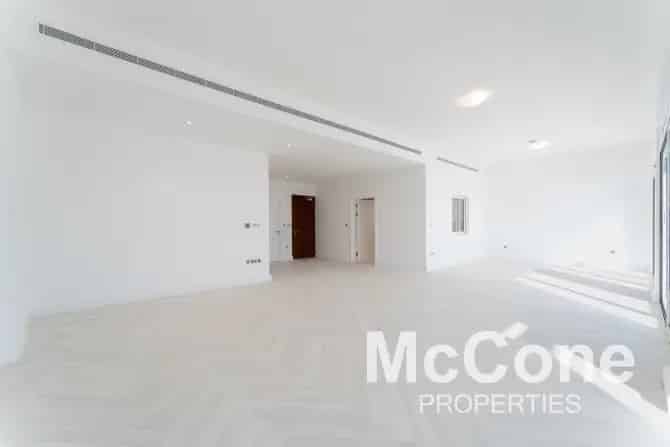 5 Bed Townhouse To Rent in Palma Residences