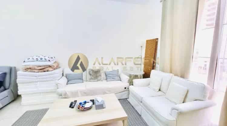 Studio Apartment for Sale in Jumeirah Village Circle with Pool and Gym