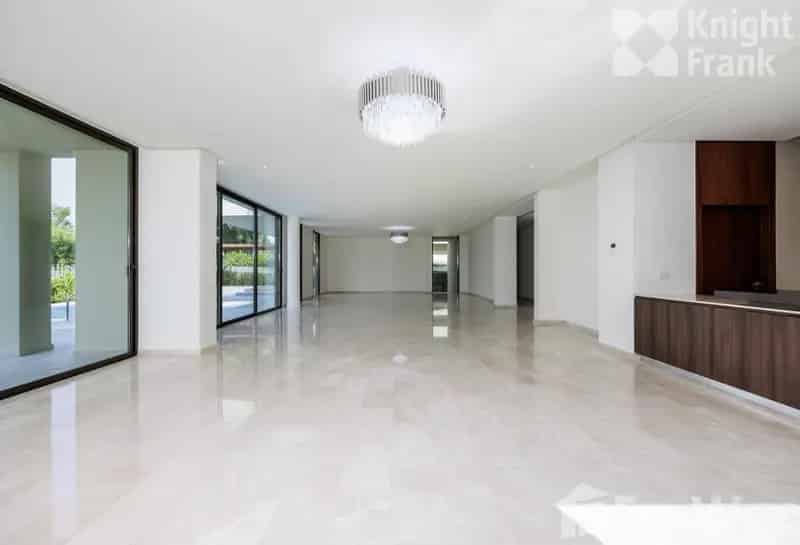7 Bedroom Villa for sale at Parkway Vistas