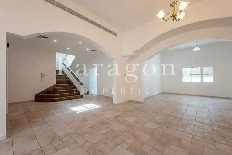 CHARMING 4 BR VILLA PRIVATE POOL GARDEN