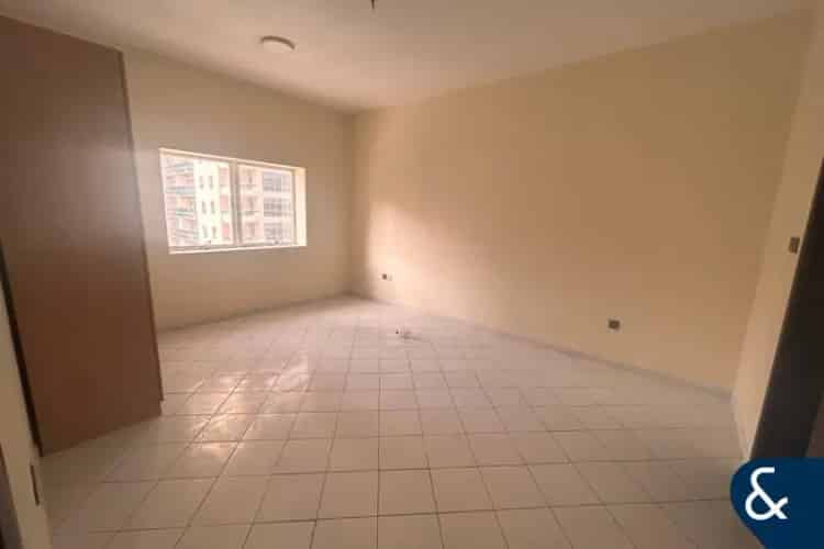 1 Bedroom Apartment for Sale in Marina Pearl, Marina Pearl, Dubai Marina.