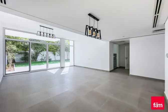 3 Bed Townhouse For Sale in Arabella 1