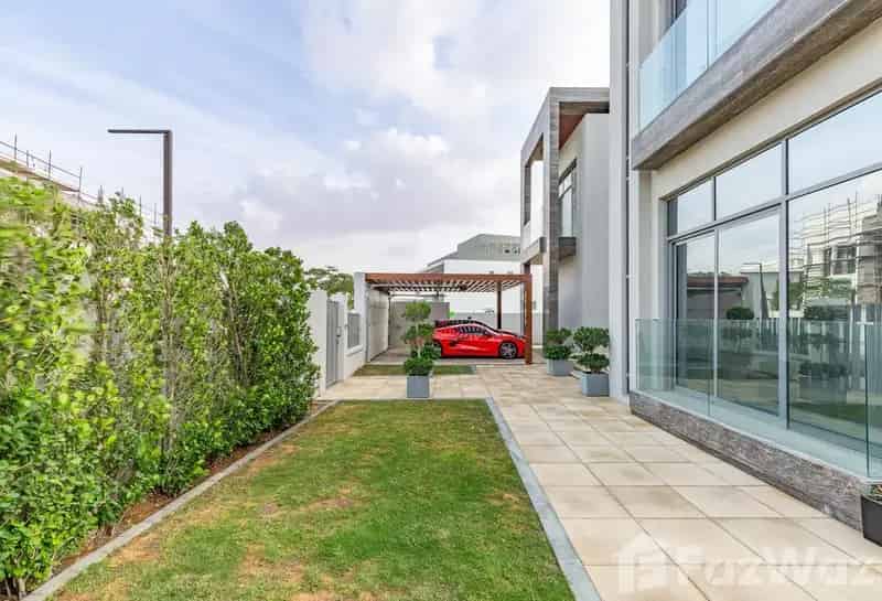6 Bedroom Villa for sale at Parkway Vistas