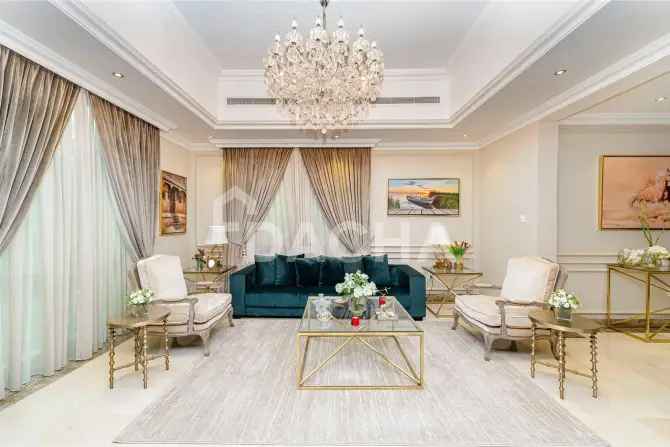 4 Bed Villa For Sale in Jumeirah Islands