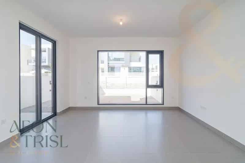 Gem Landscaped Garden Available Immediately